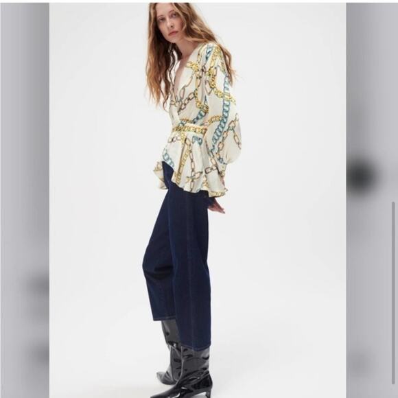 Zara Chain Print Top Size Medium - Picture 4 of 9